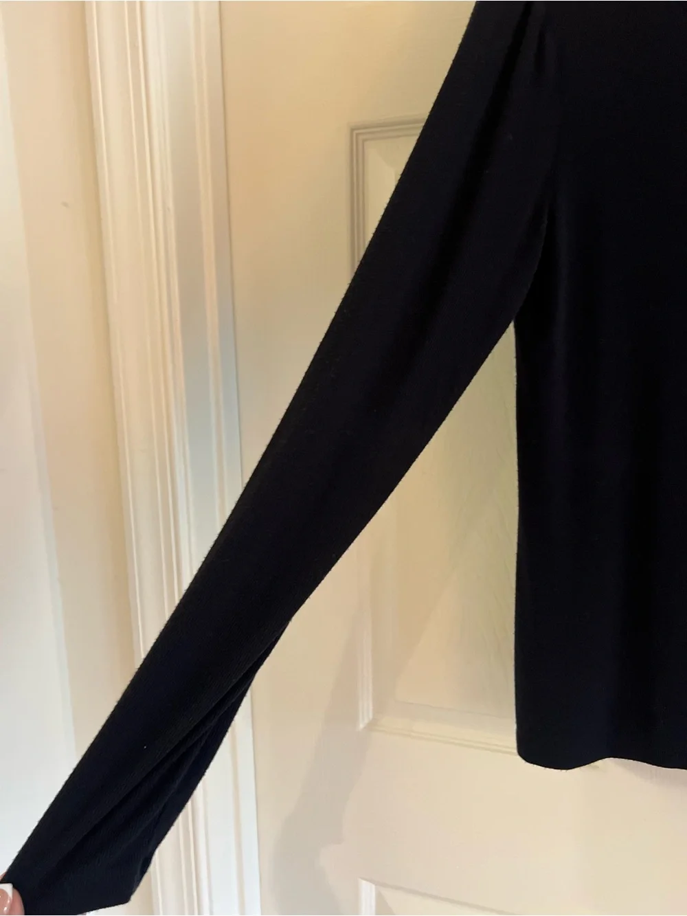 Sundance black Long Sleeve Henley Tee Size Large Soft Cotton Knit. Size Large.